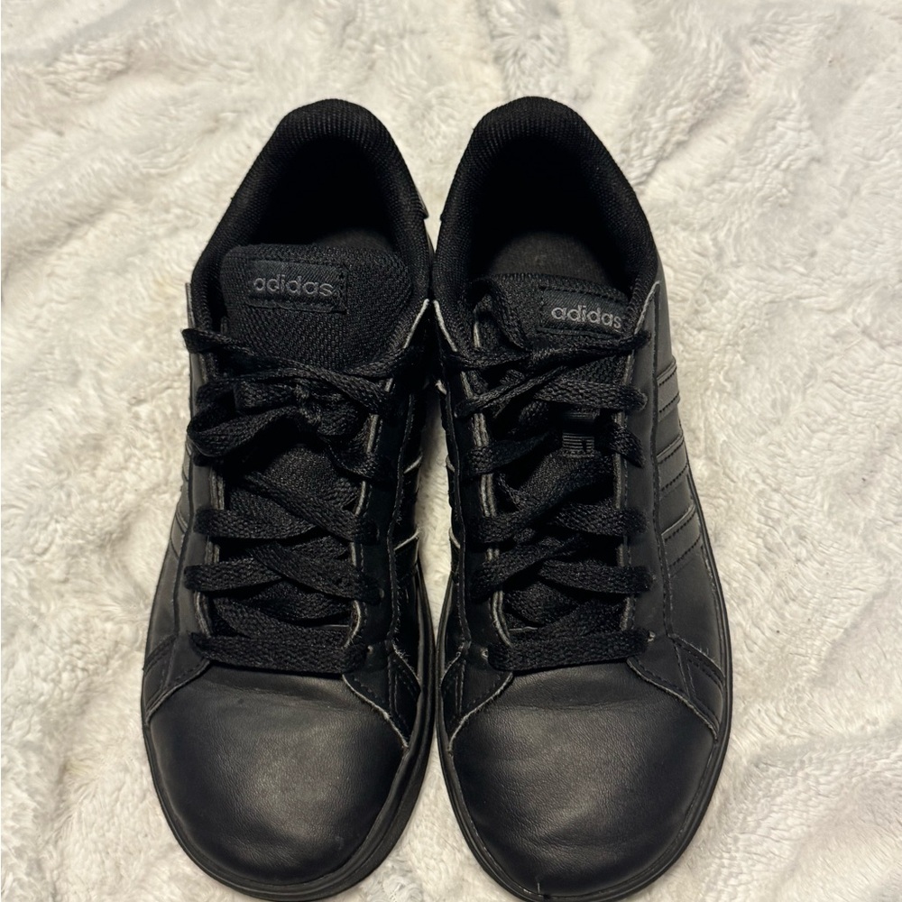 Black kids adidas